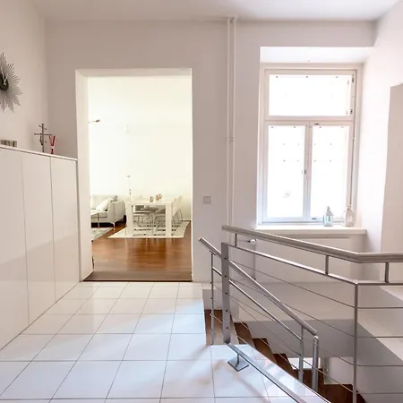 2ndhomes Gorgeous 2br With Sauna In 2 Floors * ヘルシンキ