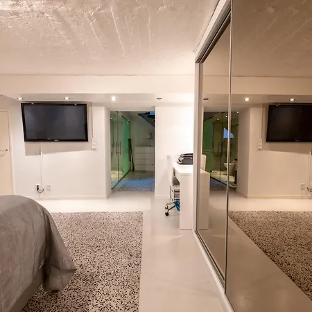 דירה 2ndhomes Gorgeous 2br With Sauna In 2 Floors *